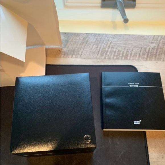 Montblanc TimeWalker Automatic Silver Dial Men’s Watch on Blue Leather Strap - Picture 8 of 8